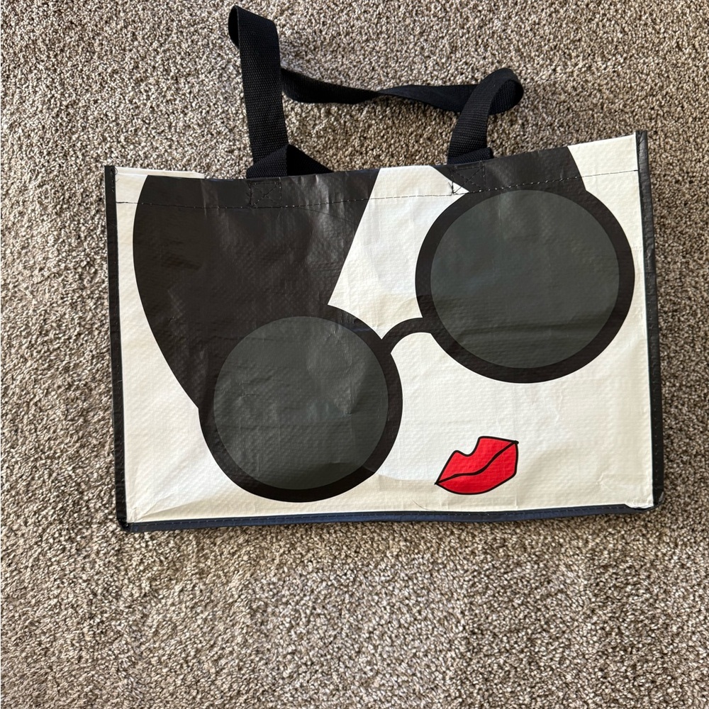 Alice + Olivia White and Black Tote Bag